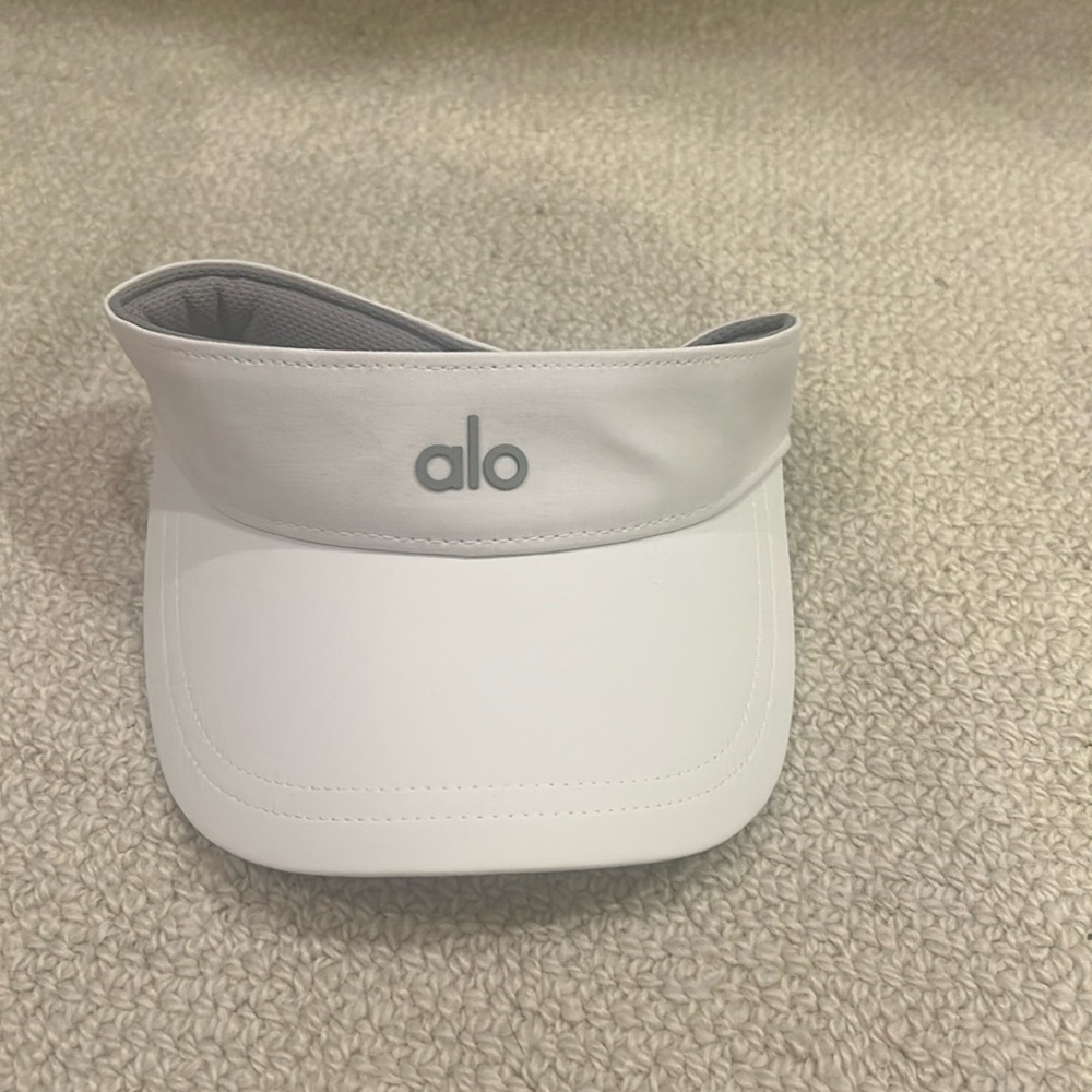 Alo Yoga White Visor NWT